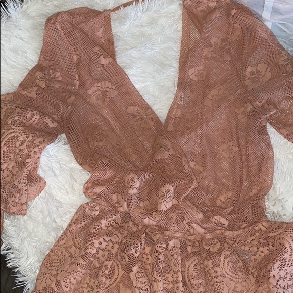 Top - Picture 1 of 2